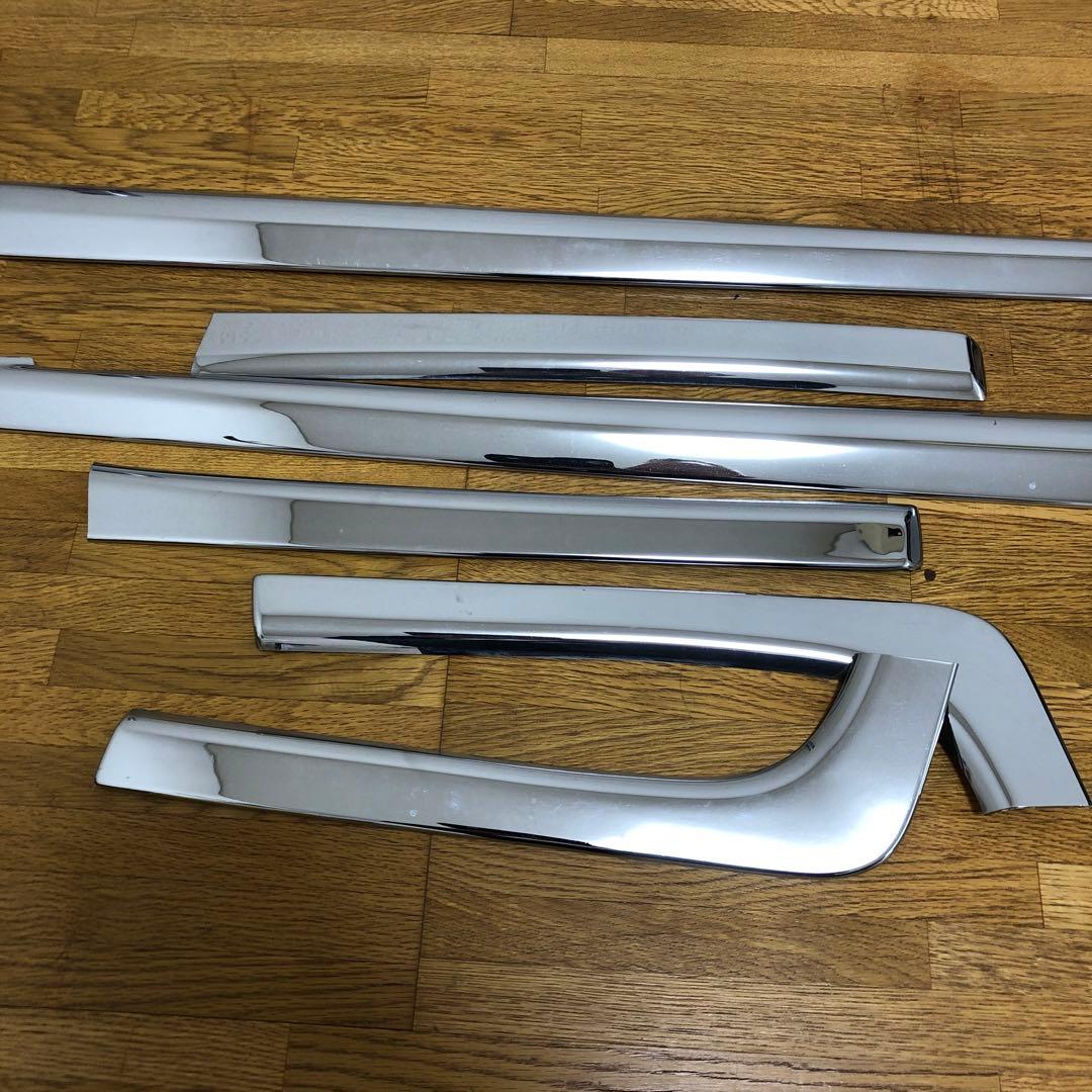 クオン　フロントパネル　ドアー回りメッキカバー