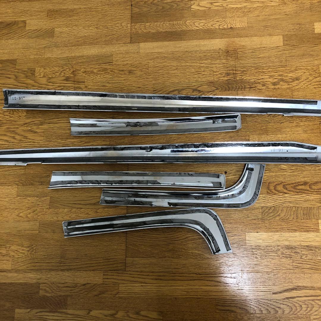 クオン　フロントパネル　ドアー回りメッキカバー