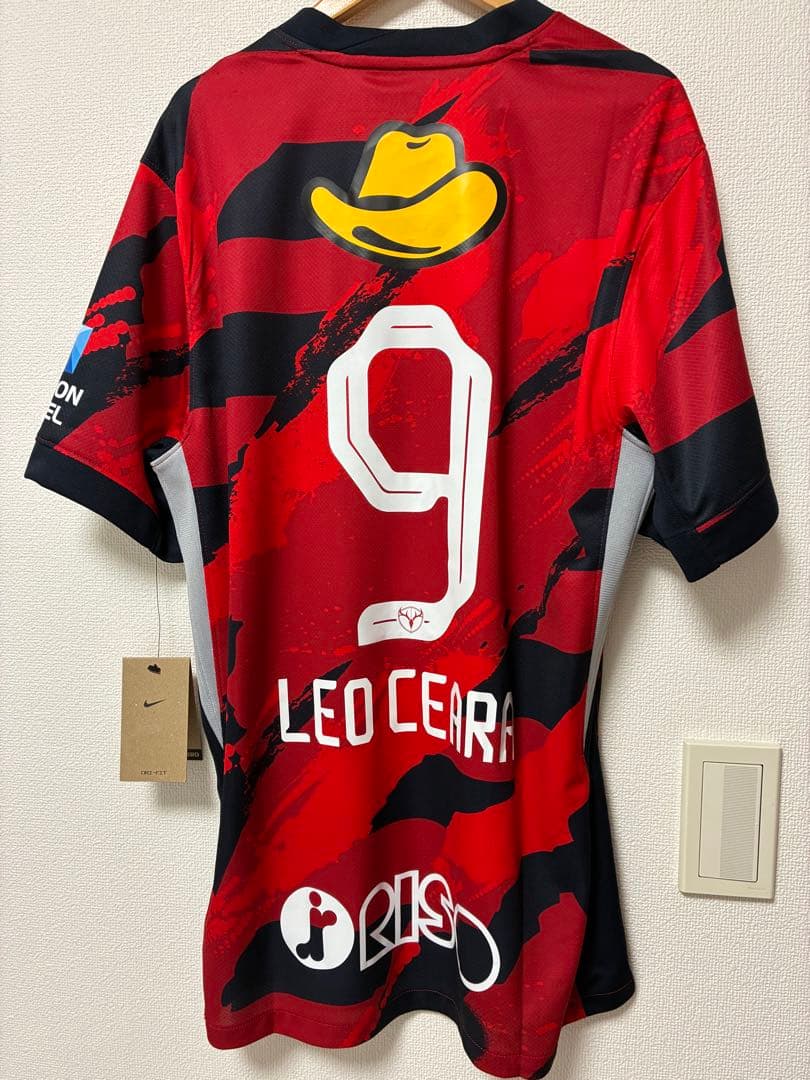 ［新品未使用　タグ付］鹿島アントラーズ25年レプリカユニフォームレオセアラ選手