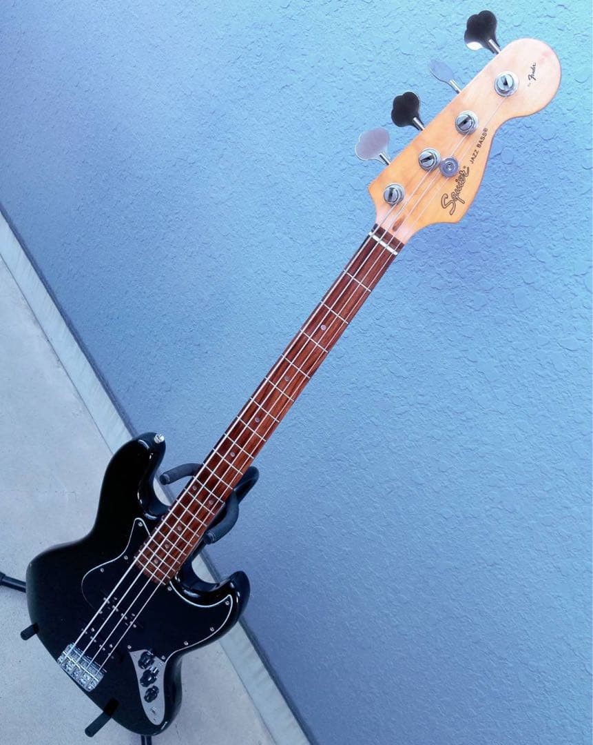ベース Squier by Fender JAZZ BASS
