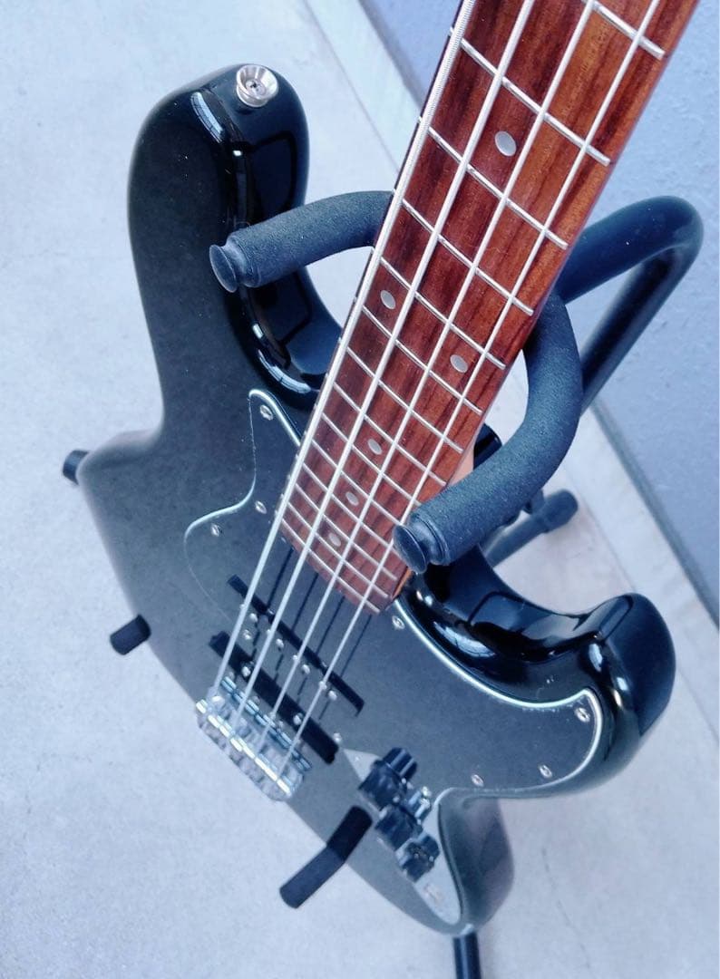 ベース Squier by Fender JAZZ BASS