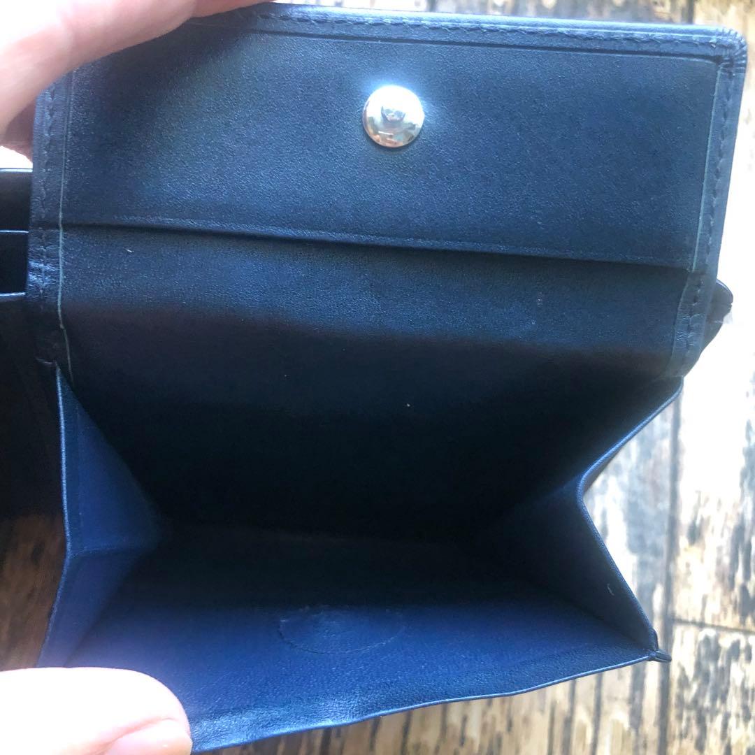 キプリス　ネイビーレザー二つ折り財布