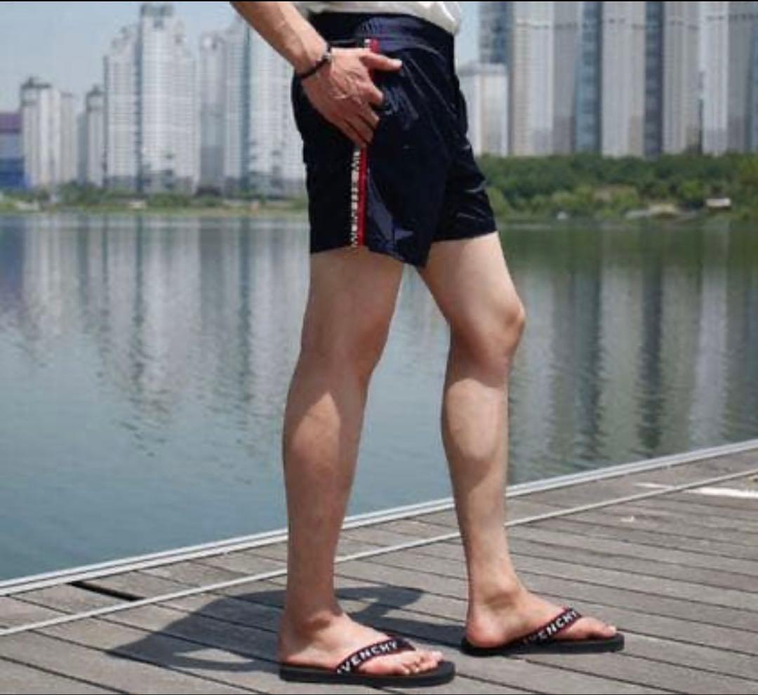 モンクレール 水着 短パン