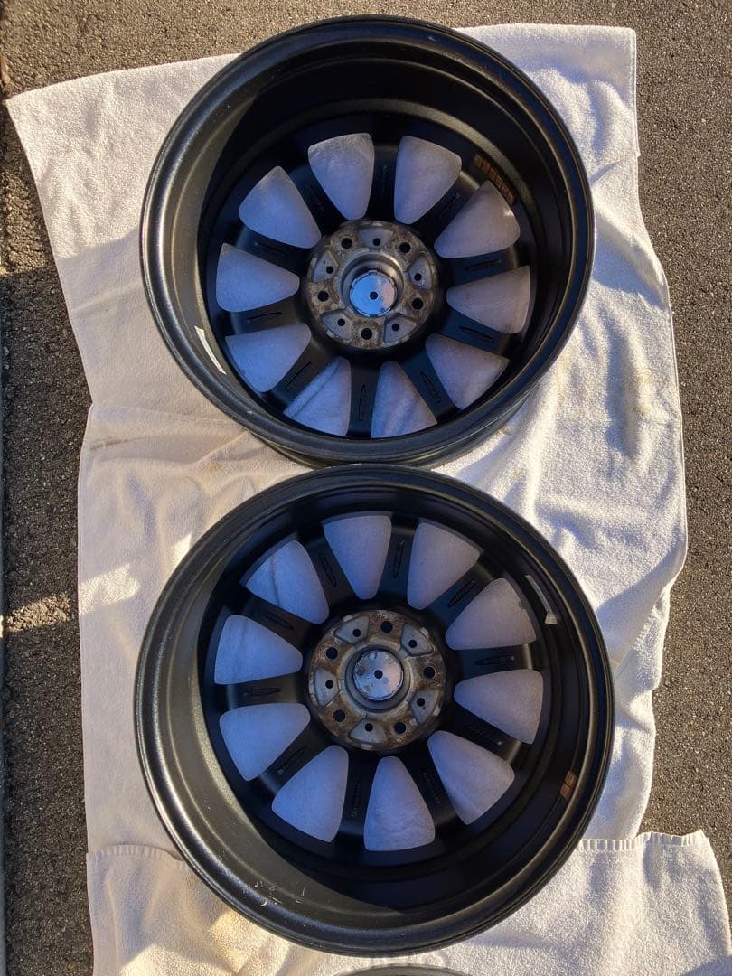 16インチ 多スポークデザイン ホイール