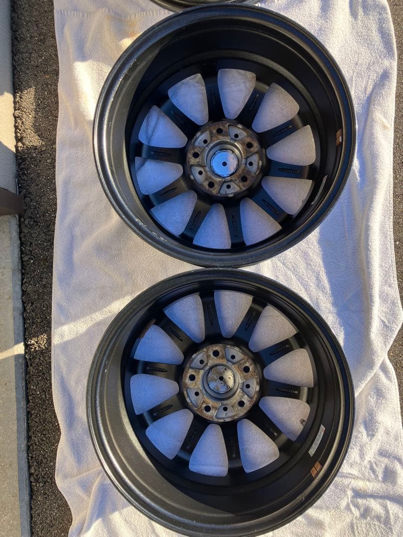 16インチ 多スポークデザイン ホイール