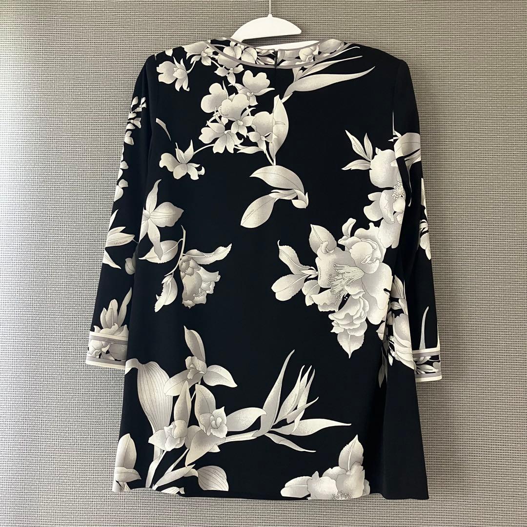 近年美品　レオナール　チュニック　カンカン　花柄　40