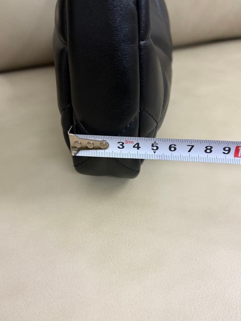 ノベルティ　ブラック ショルダーバッグ ミニポーチ付き