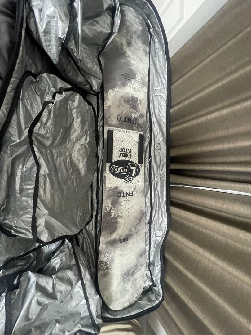 FNTC TNT スノーボード & LINK バインディング