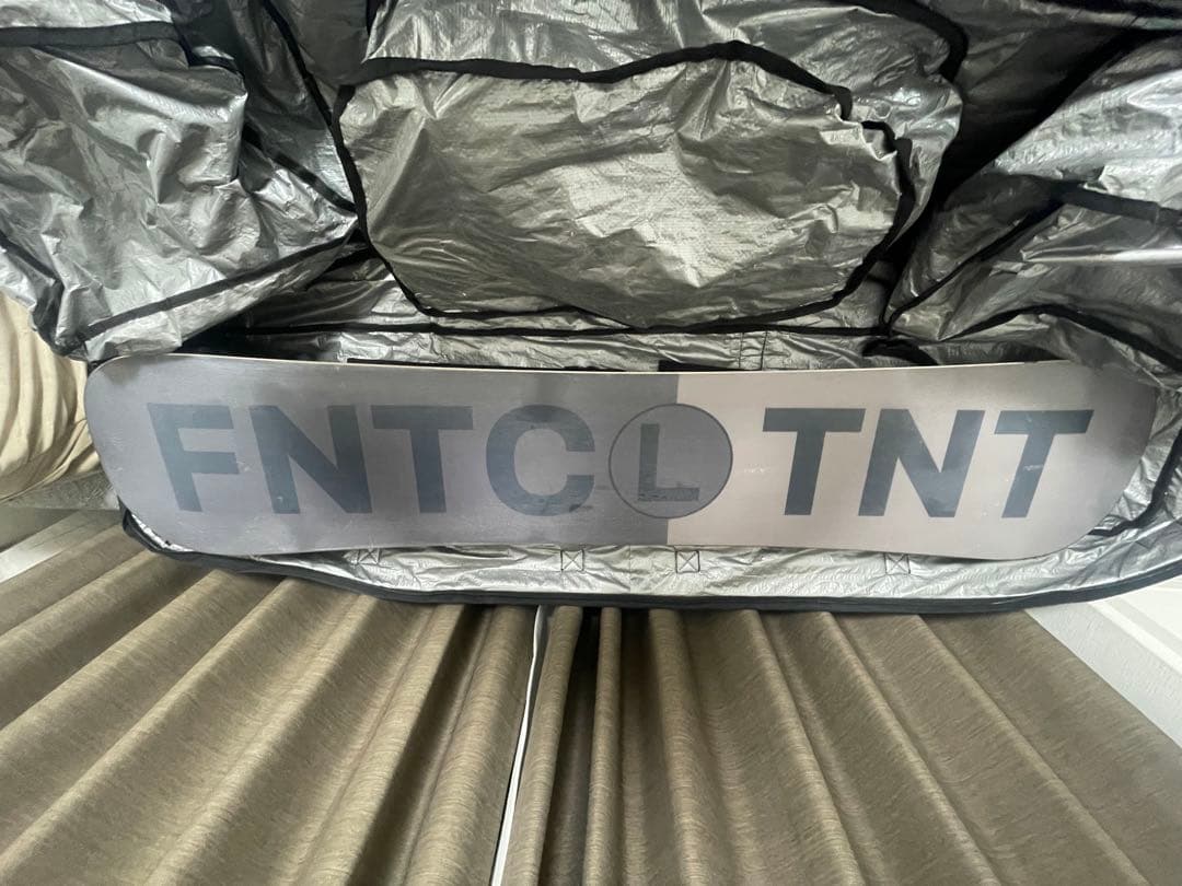 FNTC TNT スノーボード & LINK バインディング