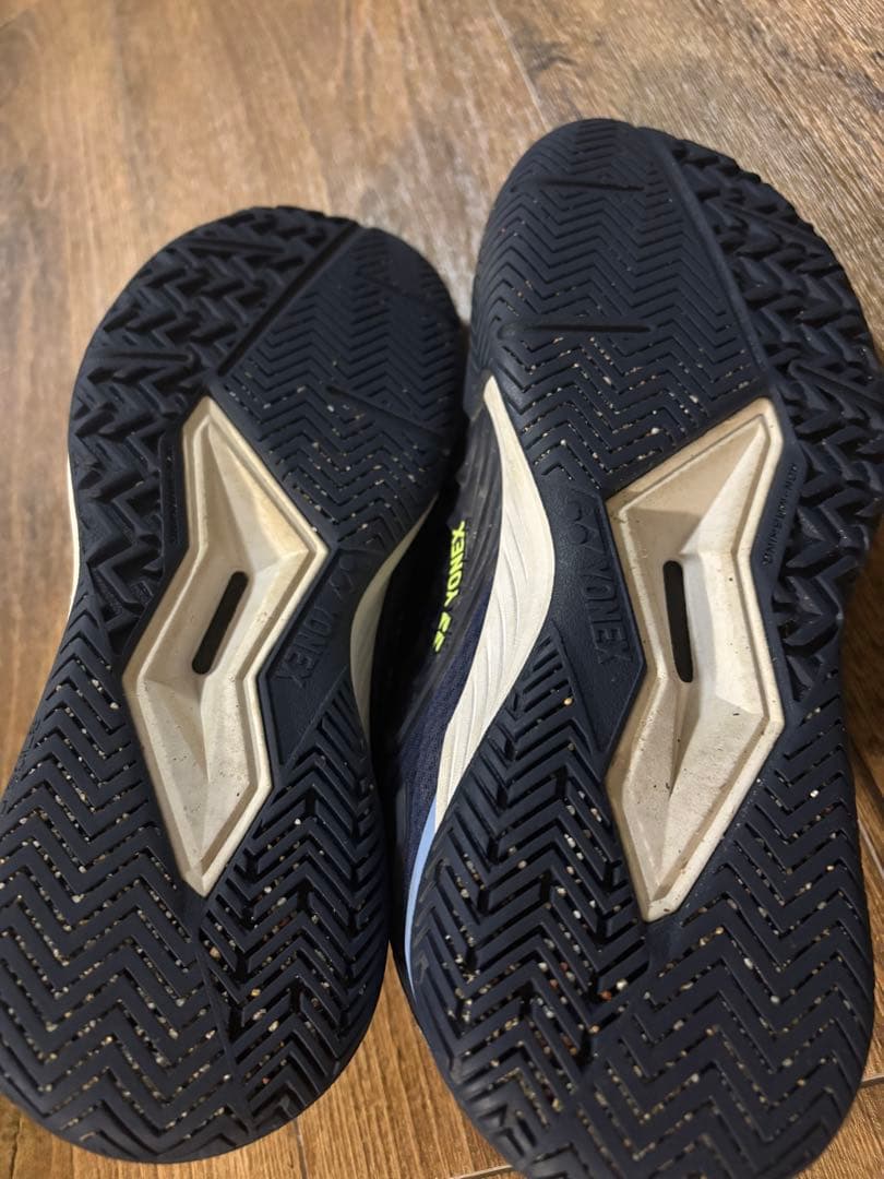 ヨネックス　テニスシューズPOWER CUSHION ECLIPSION 4