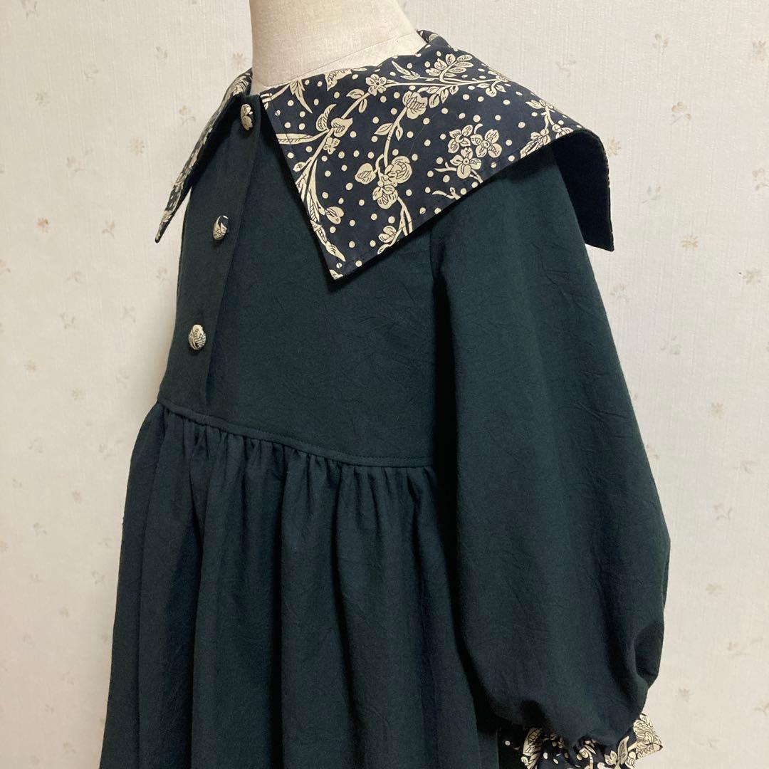 マロリーブラック　セーラーカラー襟キッズワンピース　ハンドメイド