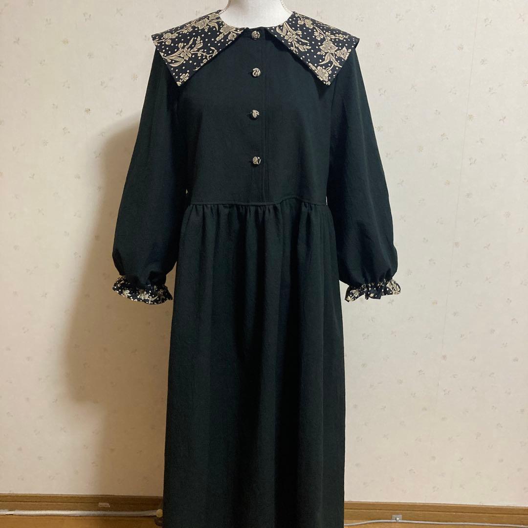 マロリーブラック　セーラーカラー襟キッズワンピース　ハンドメイド