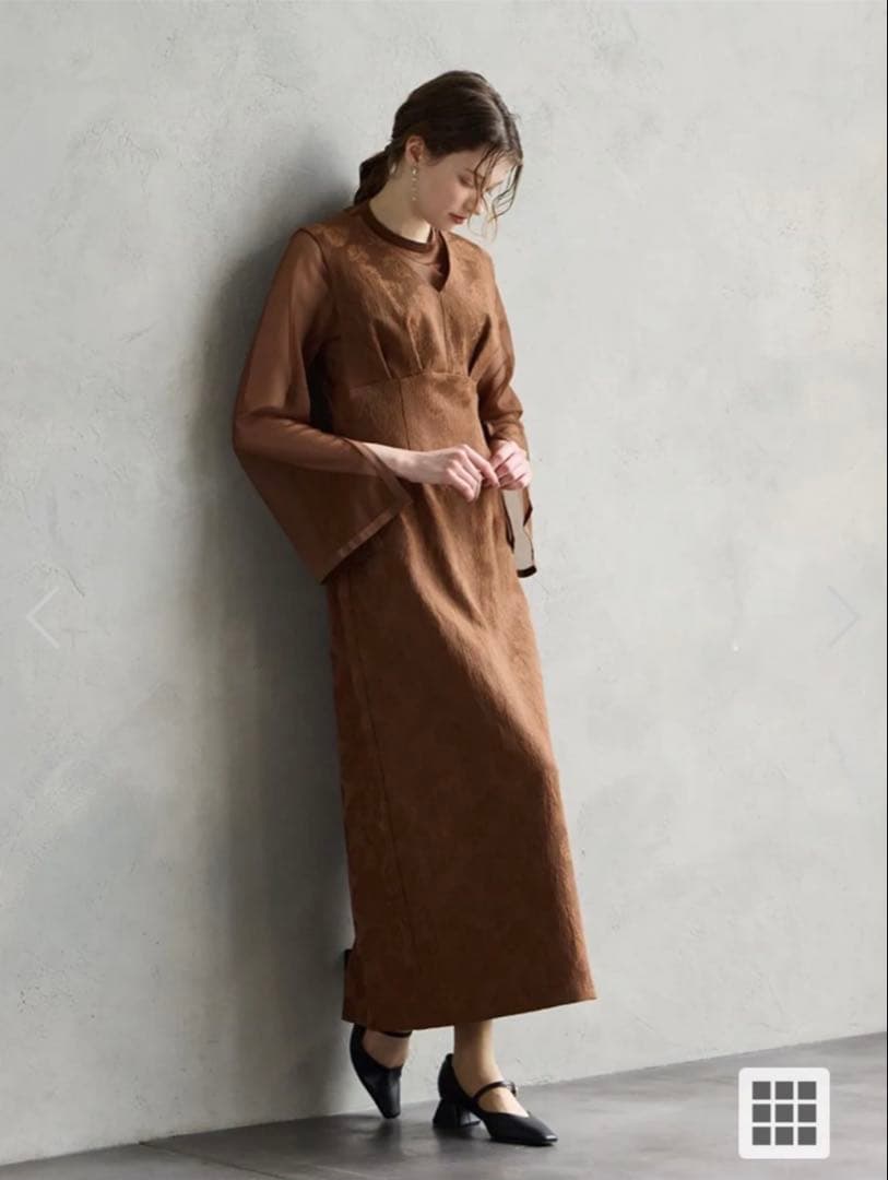 AIMER エメ　チュールブラウス付きジャカードIラインドレス　ブラウン