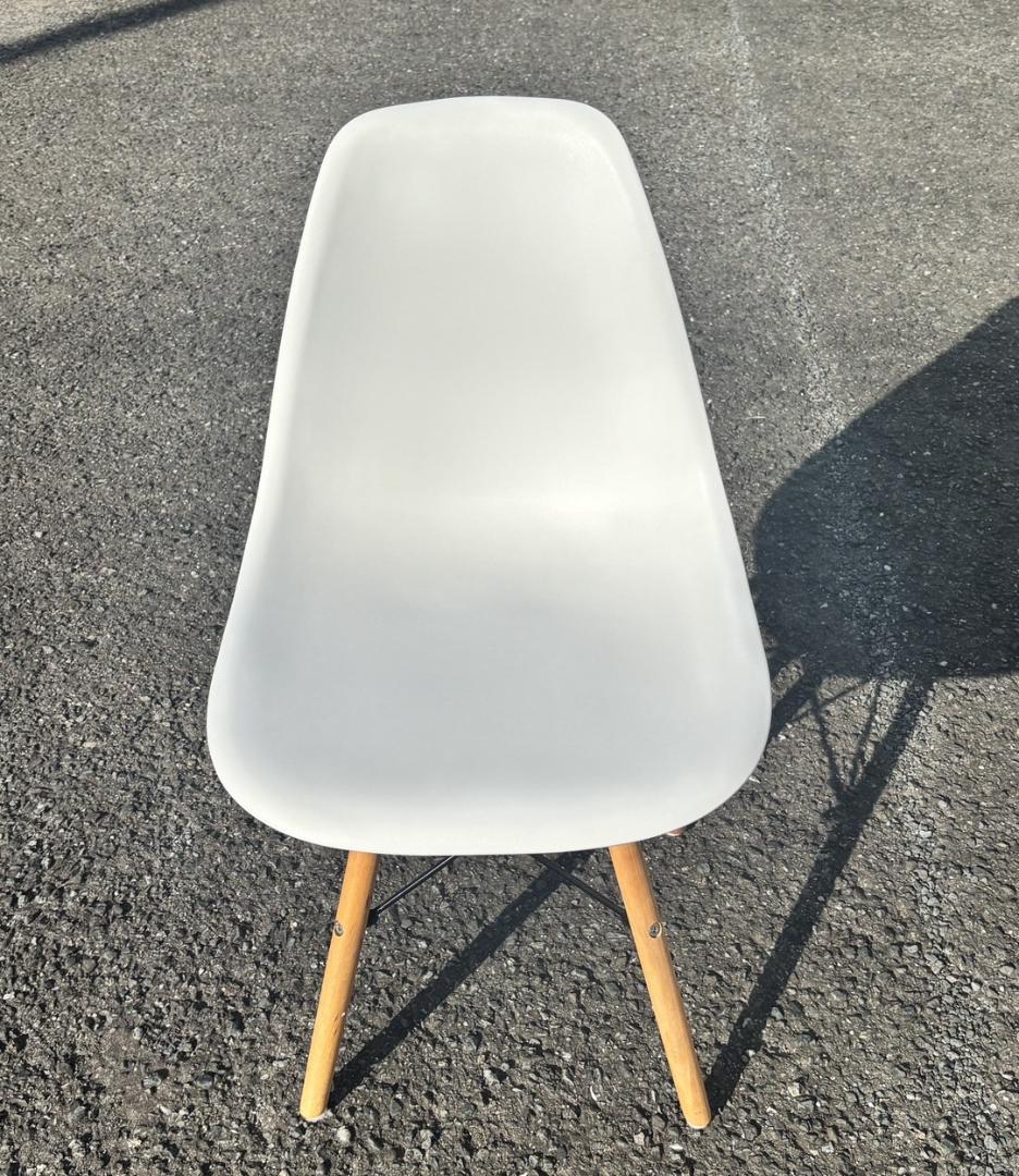 ☆引き取り限定☆ ダイニングチェア４脚 / シェルチェア / ホワイト