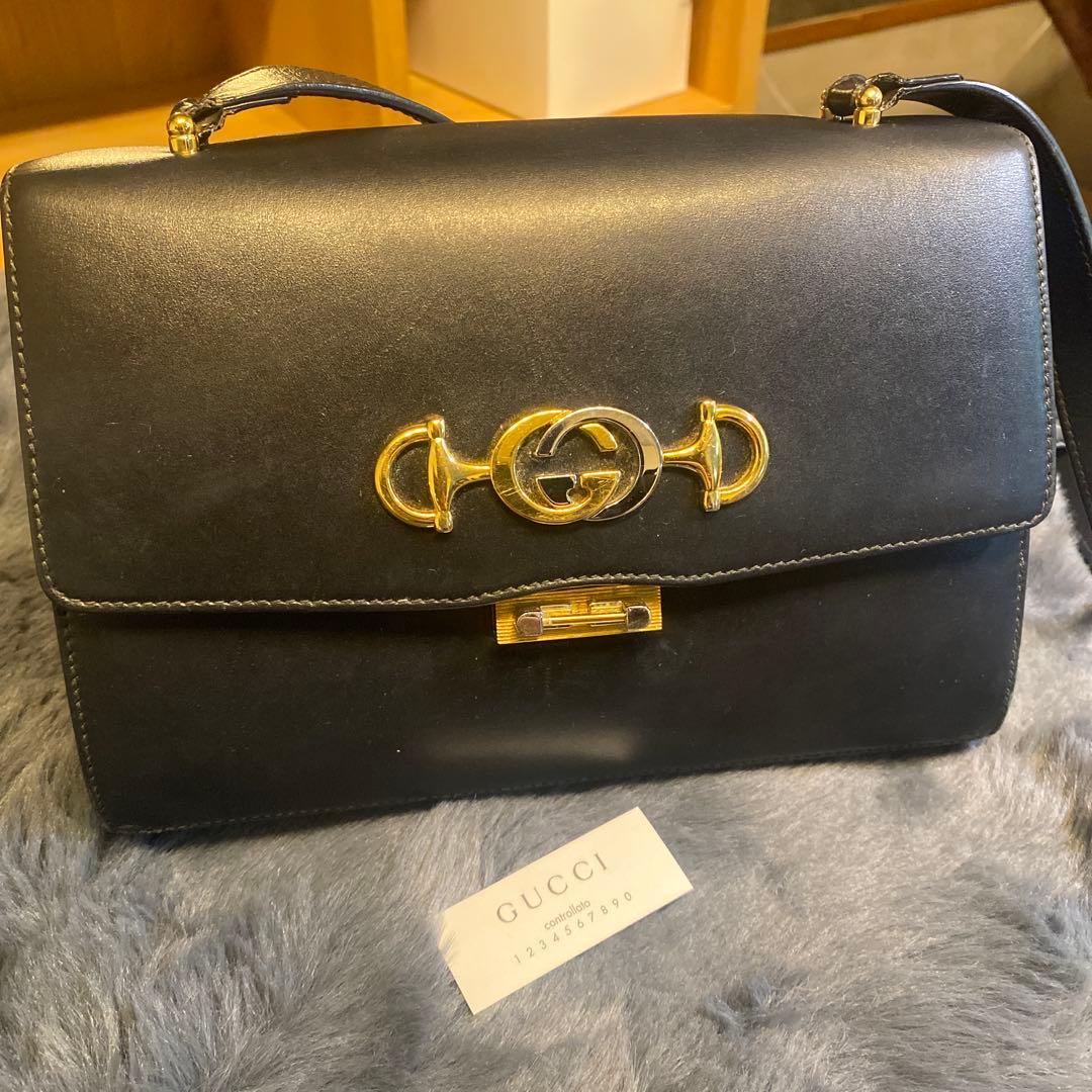 美品　GUCCI ブラックレザー ショルダーバッグ