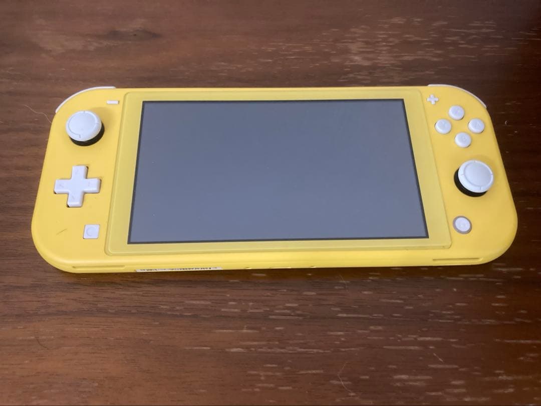 Nintendo Switch Lite イエロー 充電器・ケース付き
