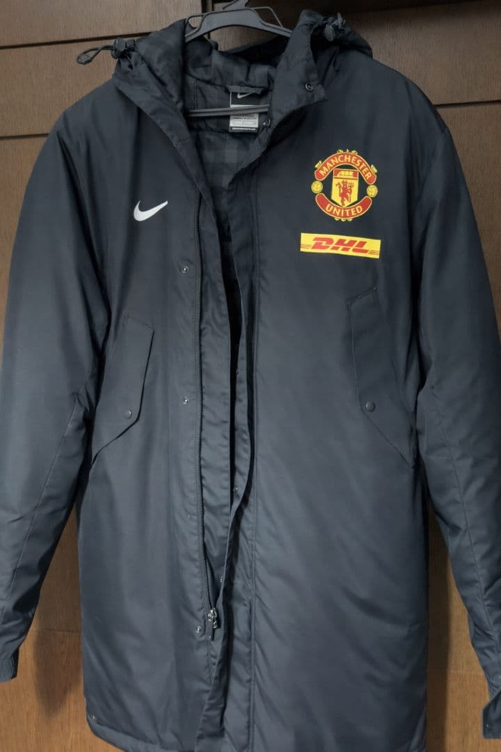 Nike マンチェスター・ユナイテッド ベンチコート