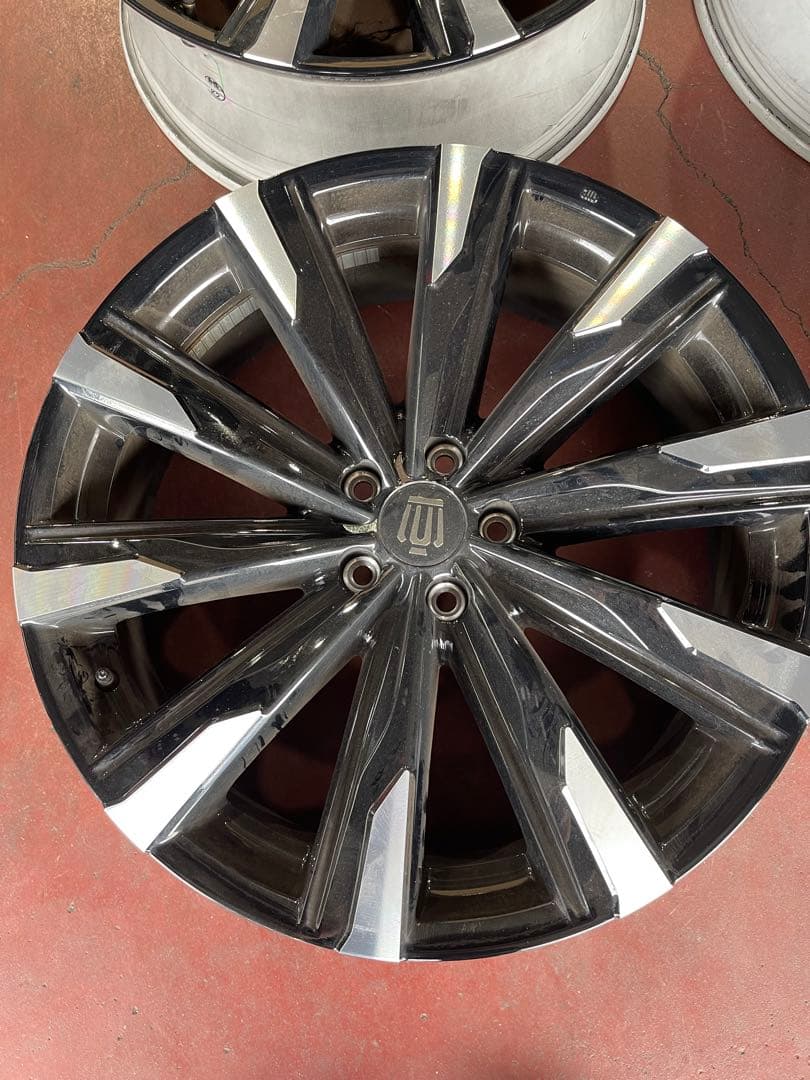 21インチ クラウンクロスオーバーRS ホイールセット