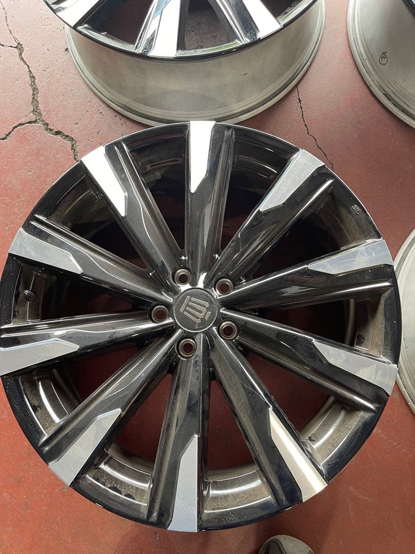 21インチ クラウンクロスオーバーRS ホイールセット