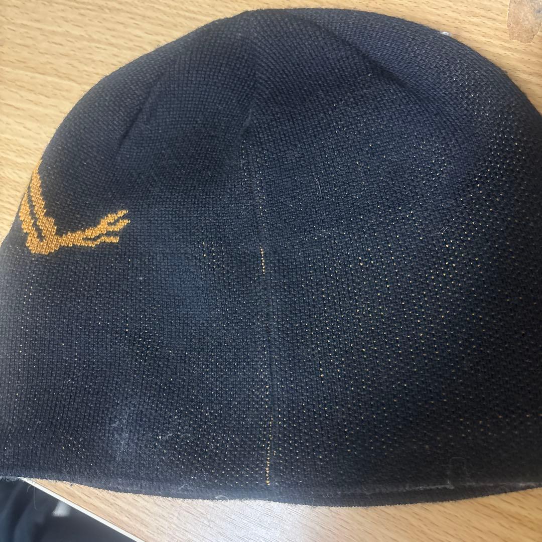 ARC'TERYX ニット帽 M 黒/金