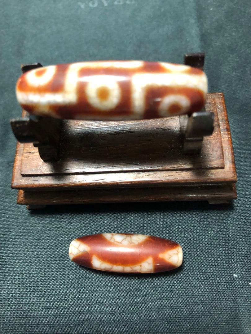 西蔵老礦九眼天珠、虎牙天地天珠セット