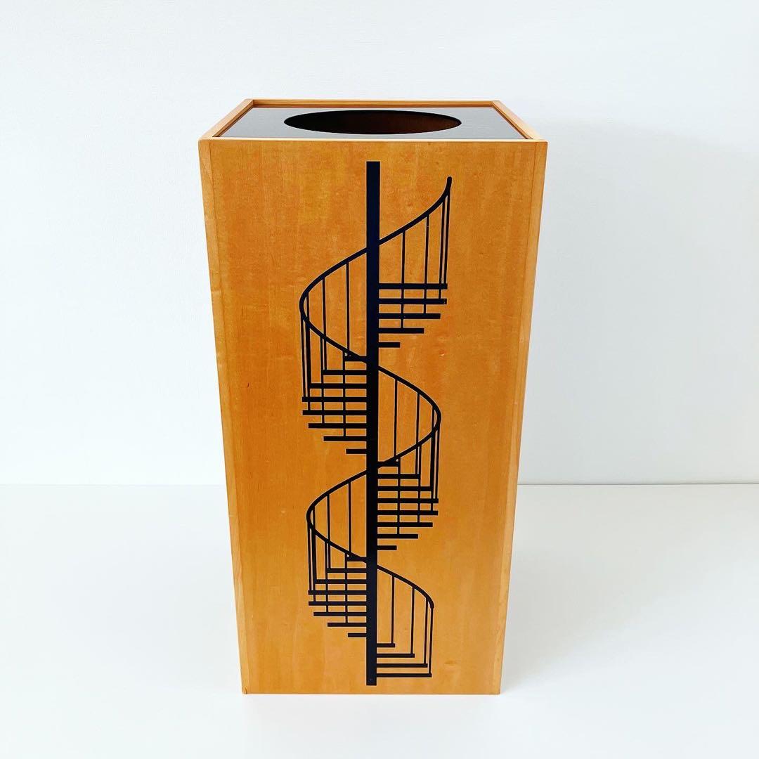 ゴミ箱　くずかご　モダンデザイン　古物　蚤の市　インテリア雑貨　オブジェ