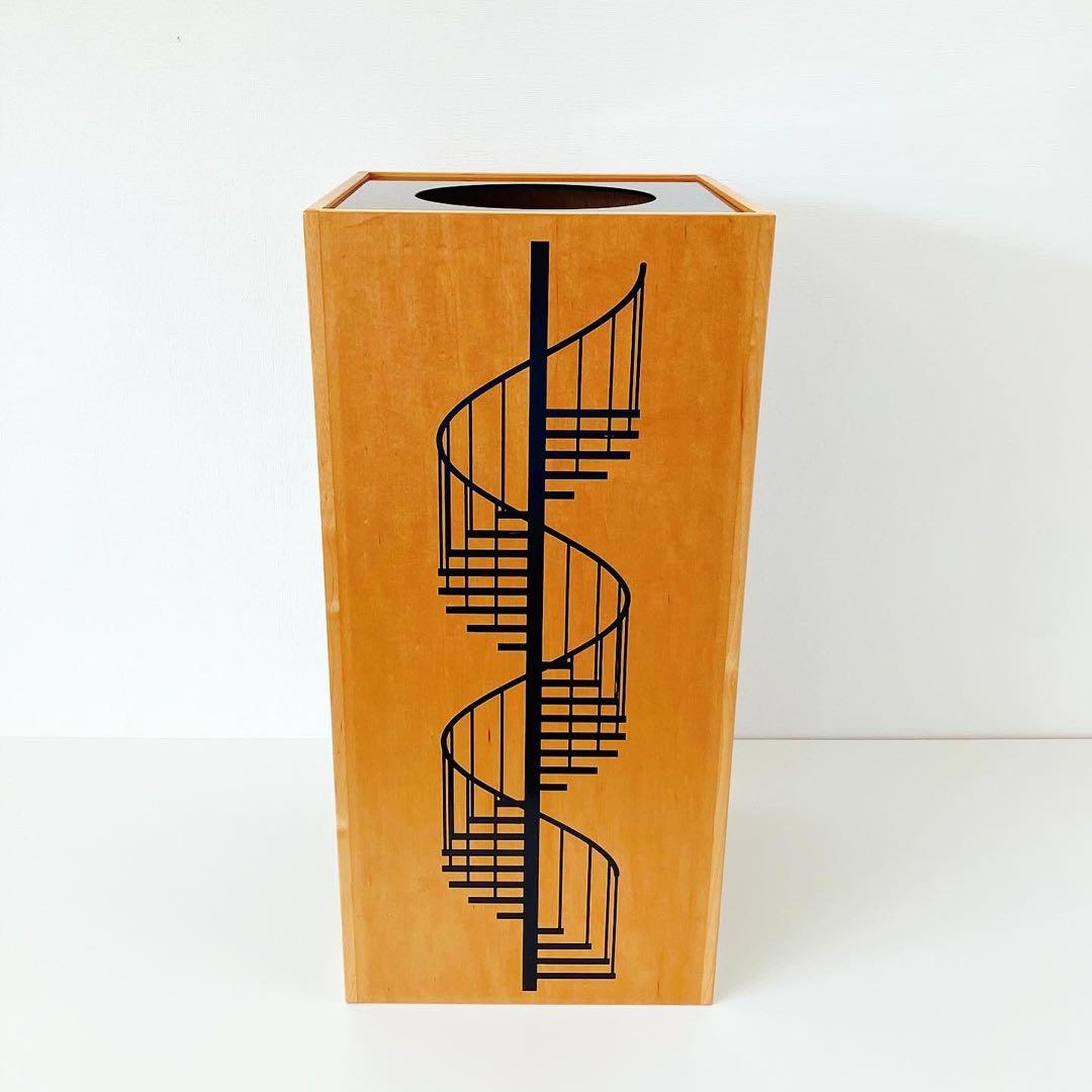 ゴミ箱　くずかご　モダンデザイン　古物　蚤の市　インテリア雑貨　オブジェ