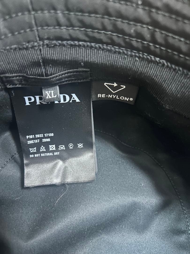 ホワイト　PRADA プラダ ナイロン バケットハット XL ブラック