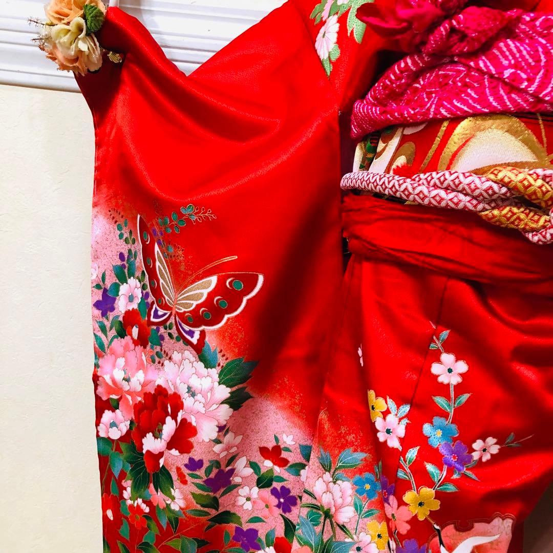 七五三七歳❣️四つ身着物光沢地未使用⭐︎赤地手毬花金彩煌びやか絢爛⭐︎完全フルセット