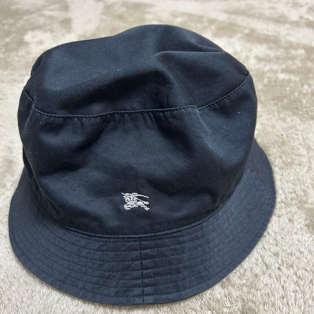 バーバリーリバーシブルノバチェックハット