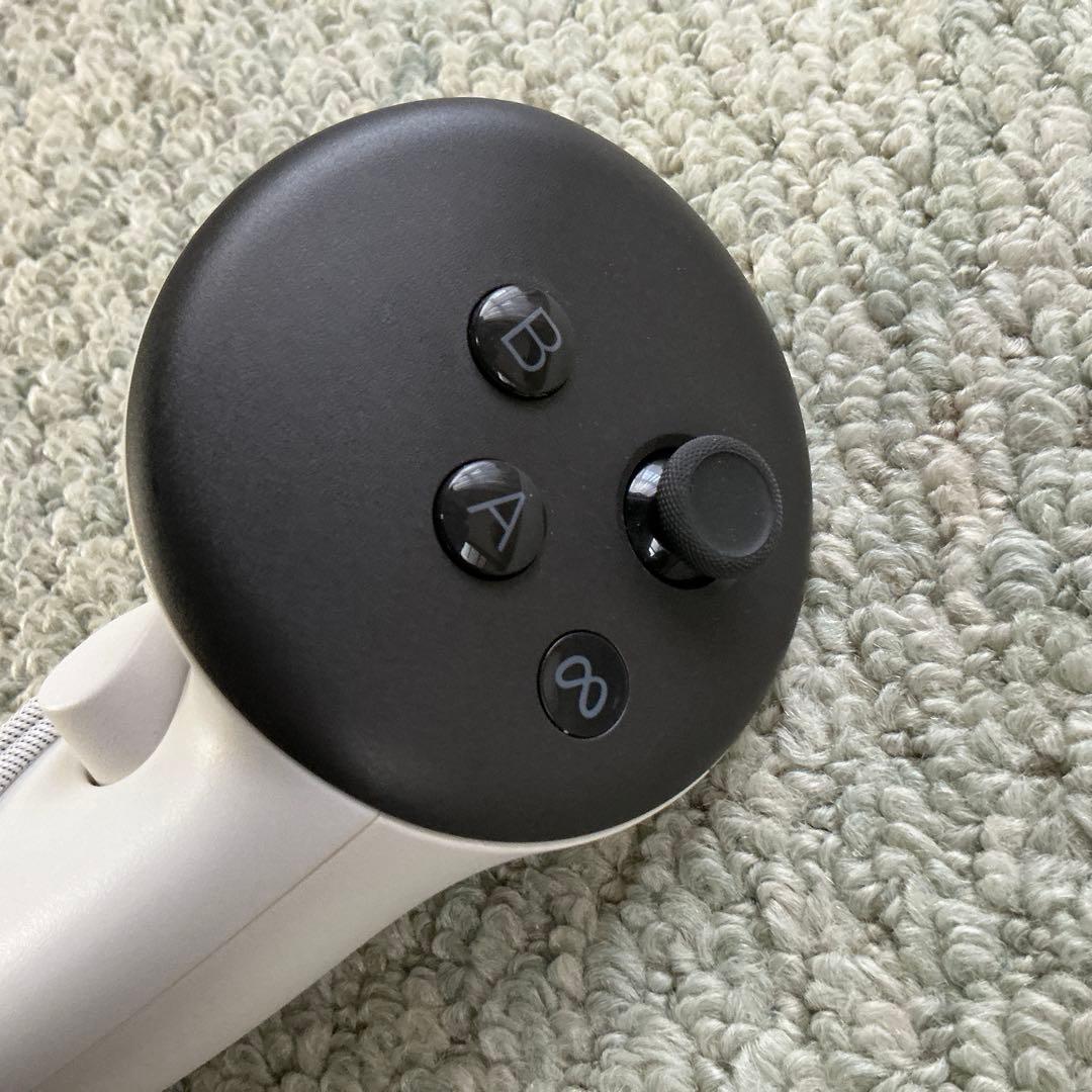 メタクエスト3右コントローラー