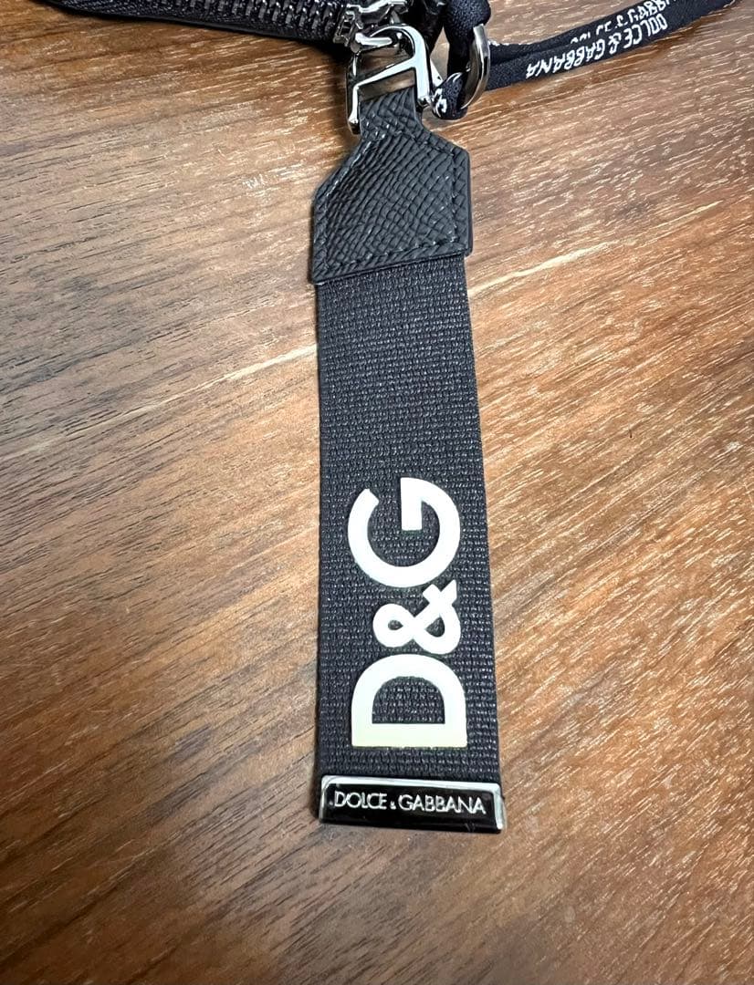 DOLCE&GABBANA ストラップ付き レザー ミニ ウォレット 財布