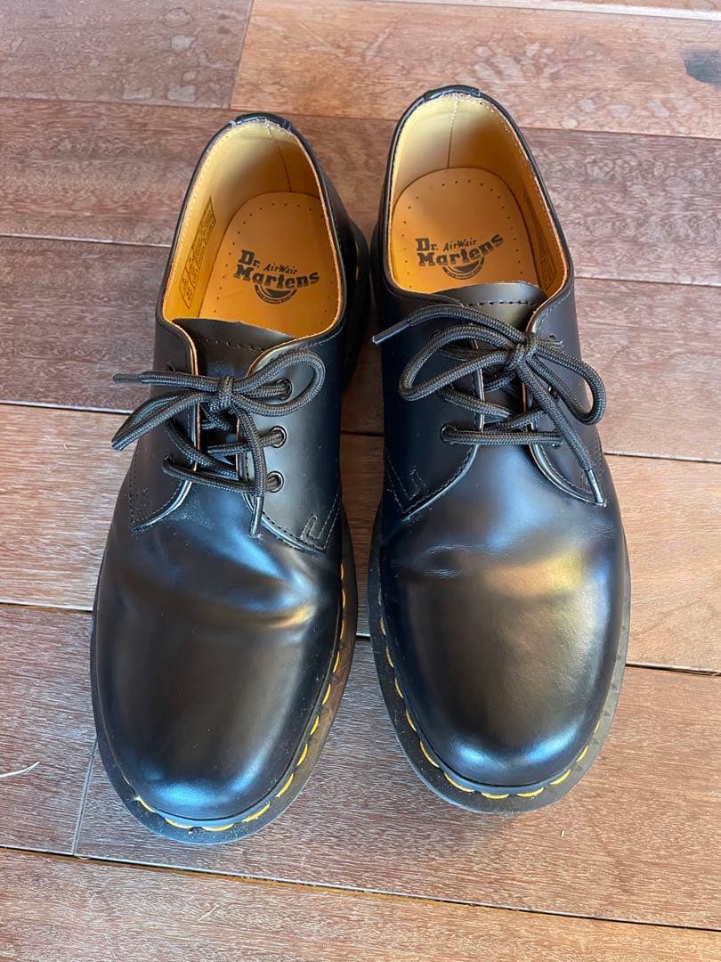 Dr. Martens ブラック 3ホールシューズ