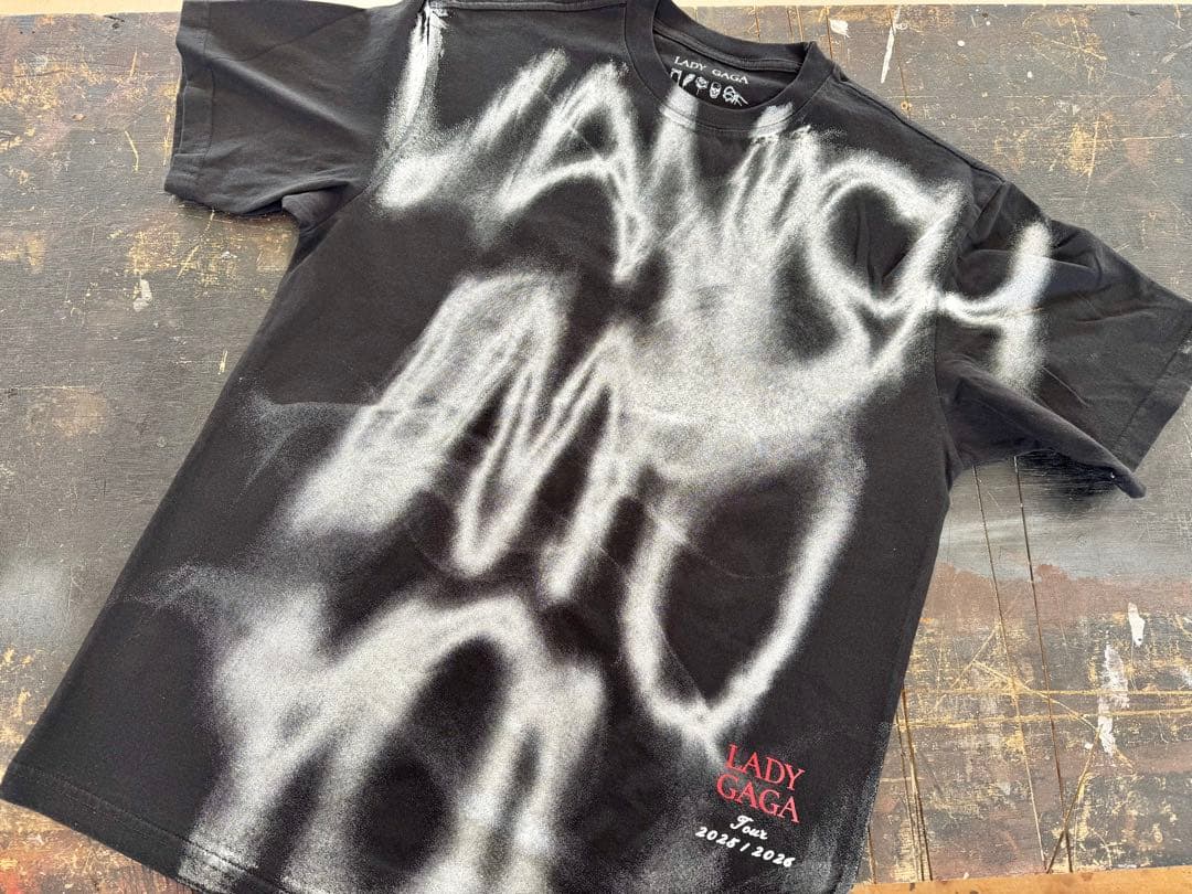 (ラスト1個)新品レディーガガ VIPGOLD 最前列 Tシャツ S〜最安値〜