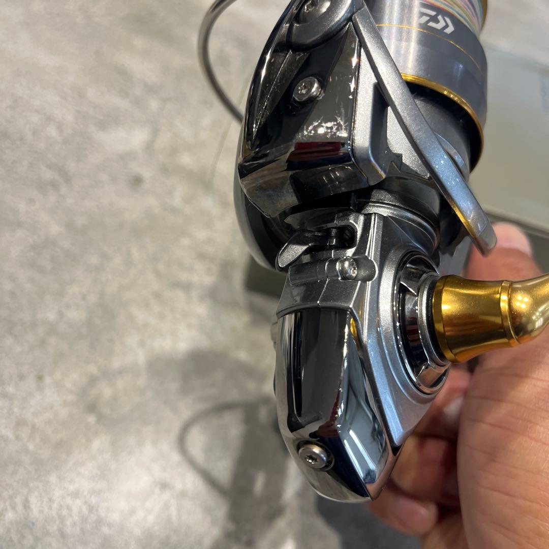 18フリームスLT4000D-CHX ダイワリール