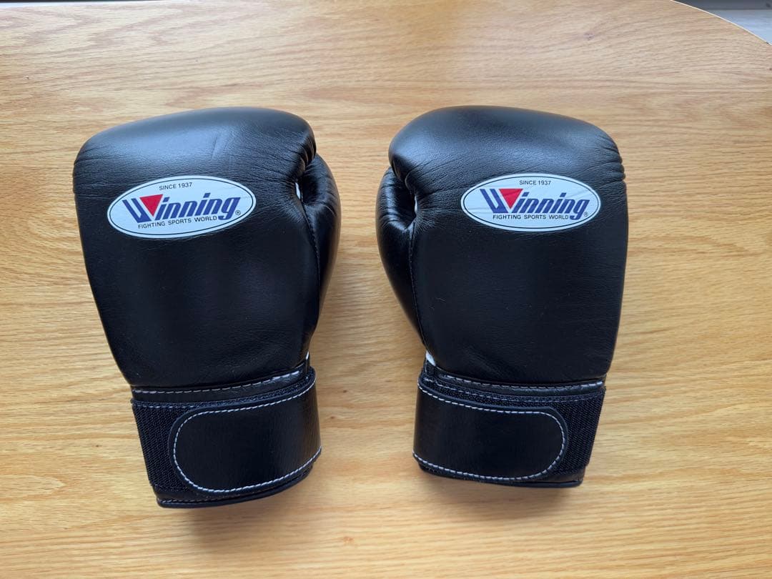 Winning ボクシンググローブ ブラック　8オンス