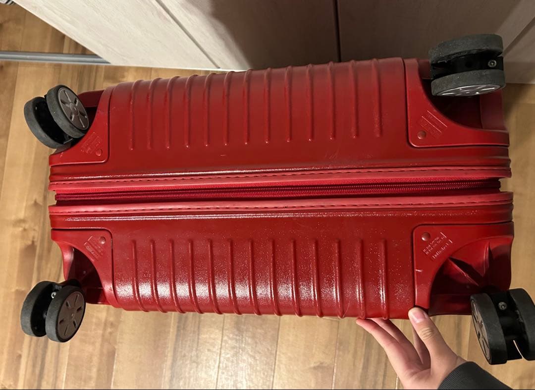 RIMOWA リモワ キャリーケース 四輪 ロック付き