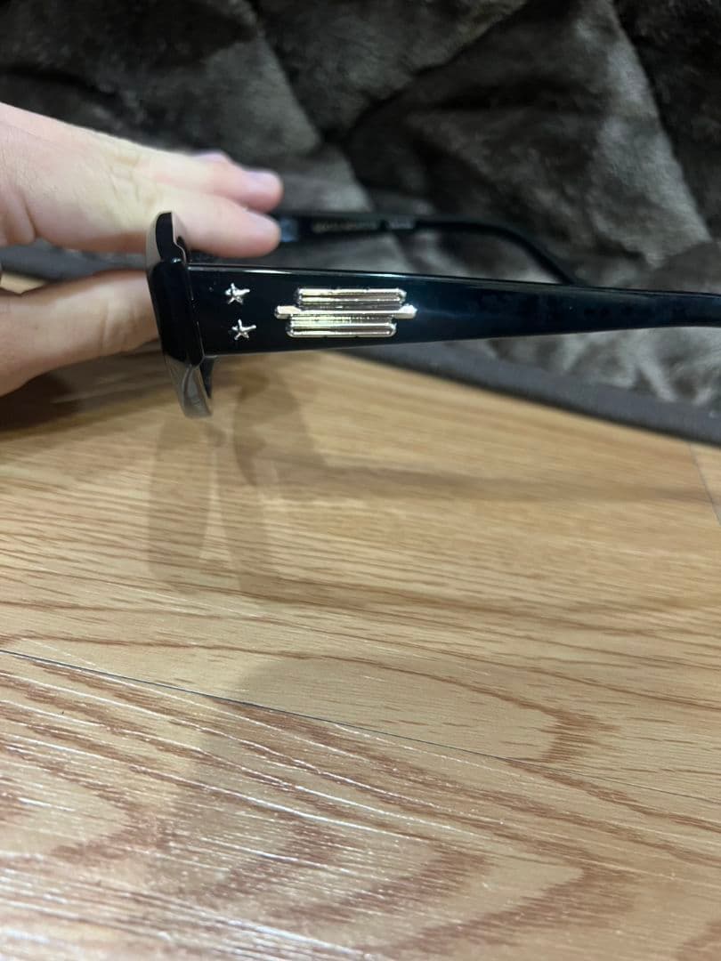 バッサーGENTLE MONSTER Jennie ブラックサングラス