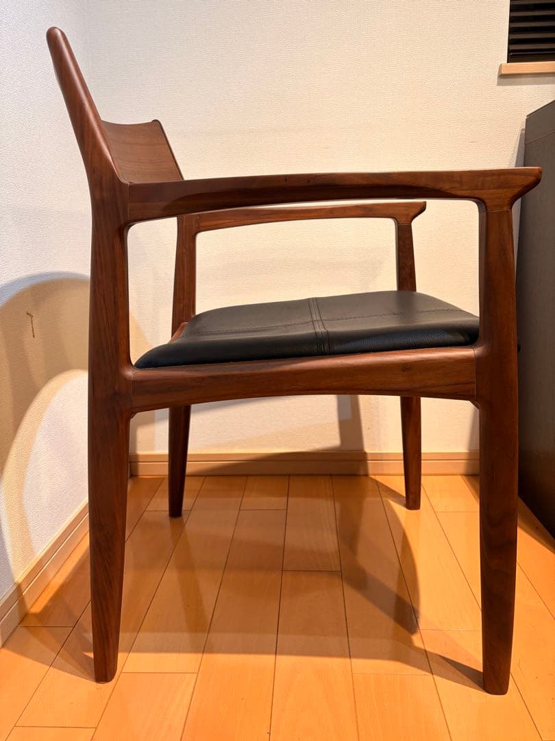 ⭐️2/6までの出品となります！ ダークブラウン アームチェア モダン