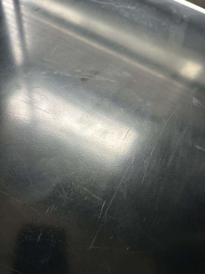 USMハラー　タイムセール　ガラス3田キャビネット キャスター付き　ブラック