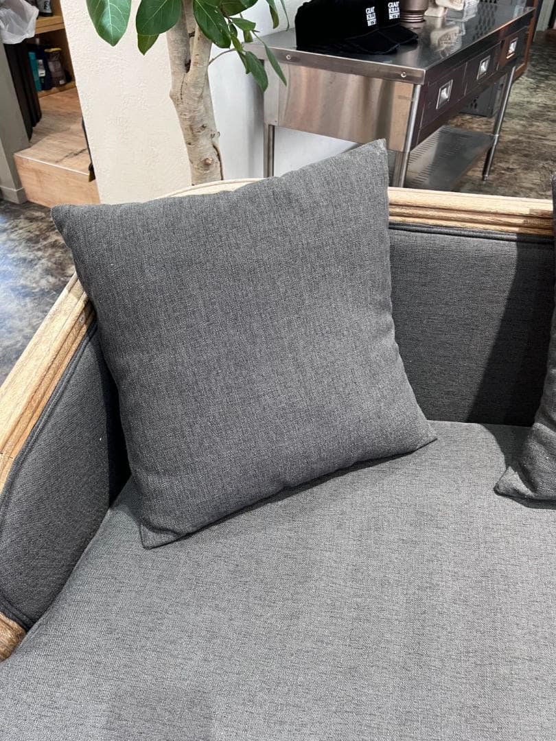 【値下げ】【SHARK ATTACK】ヴィンテージ 3人掛けソファ /ヨーロッパ