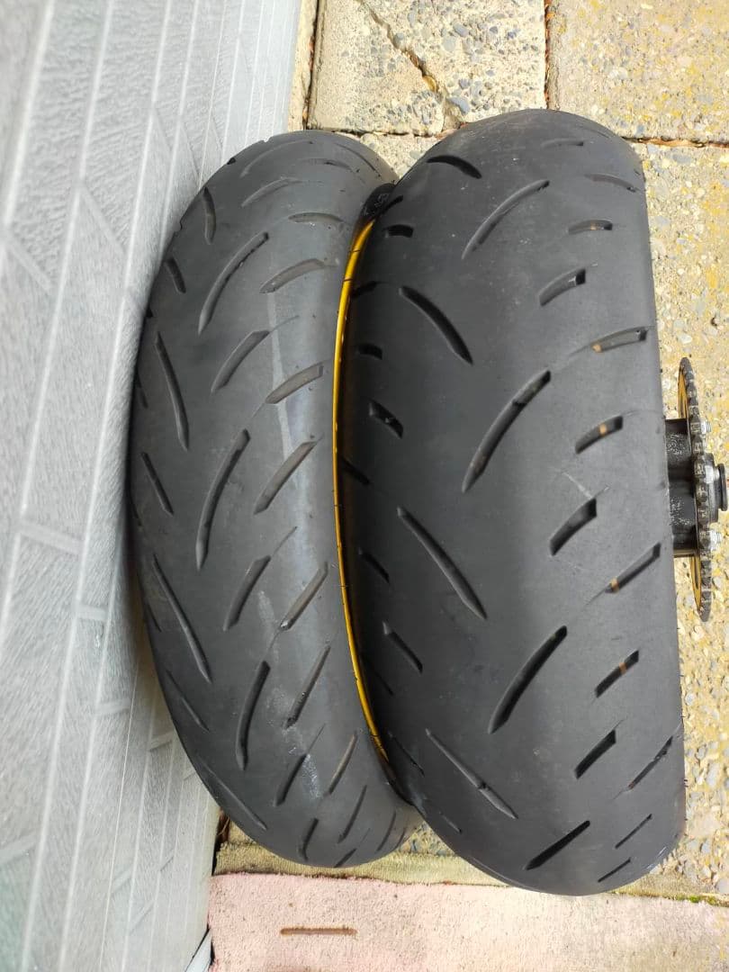 Z900RS SE 2022モデル　純正ゴールドホイール　タイヤ・前後セット