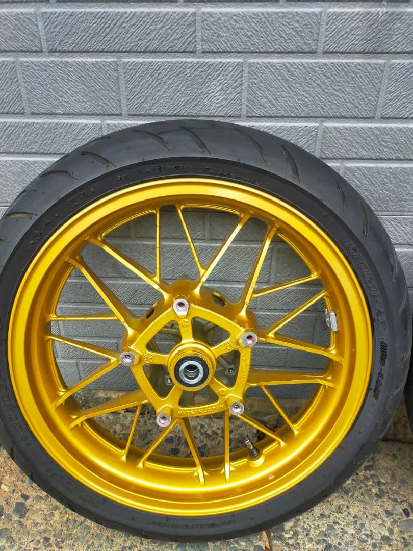 Z900RS SE 2022モデル　純正ゴールドホイール　タイヤ・前後セット