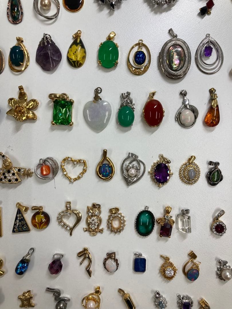 レディース　アクセサリー　ペンダント　宝石　真珠　ダイヤ　137点まとめ売り