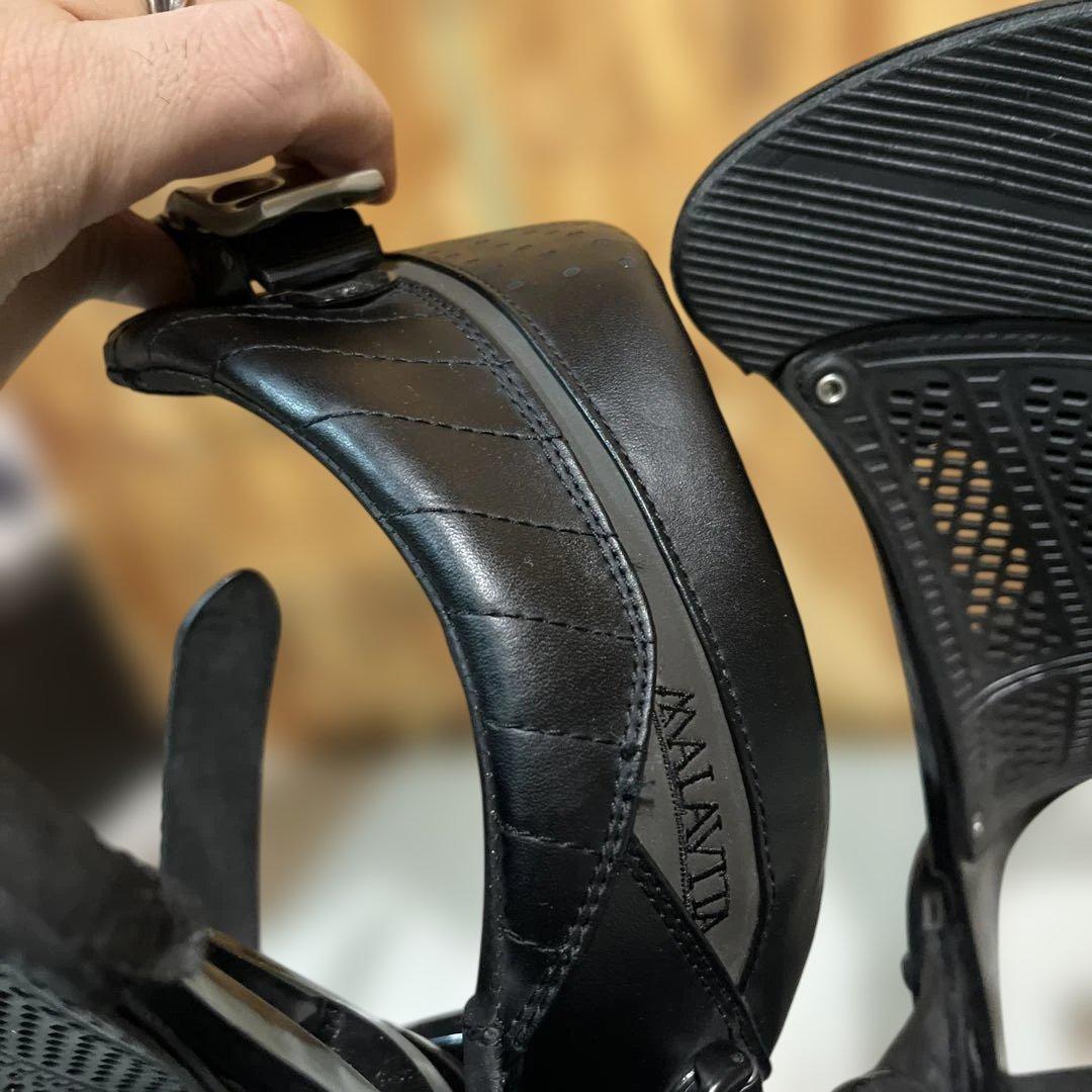 おしゃれネコ。Burton MALAVITA Re:Flex