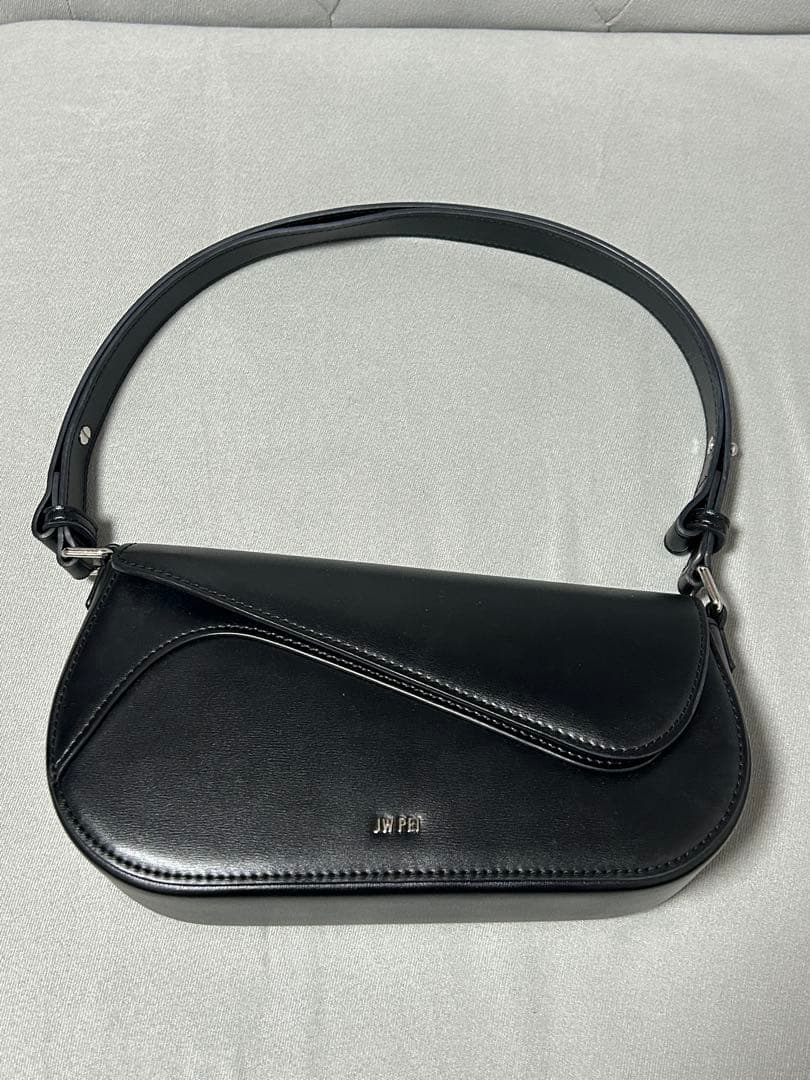 2/11削除予定【JW PEI】Addisyn ショルダーバッグ-ブラック