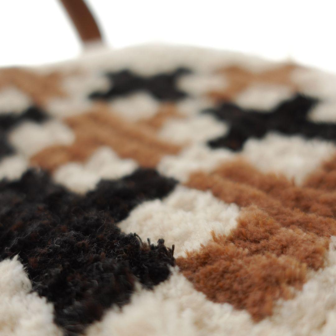 【一点物】ノッティング織 椅子敷き 008