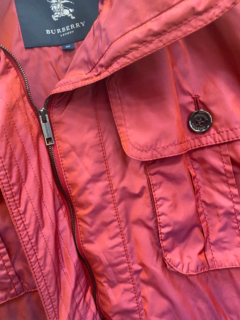 Burberry 光沢ナイロンコート　ミドル丈　40 レッド　1度着用
