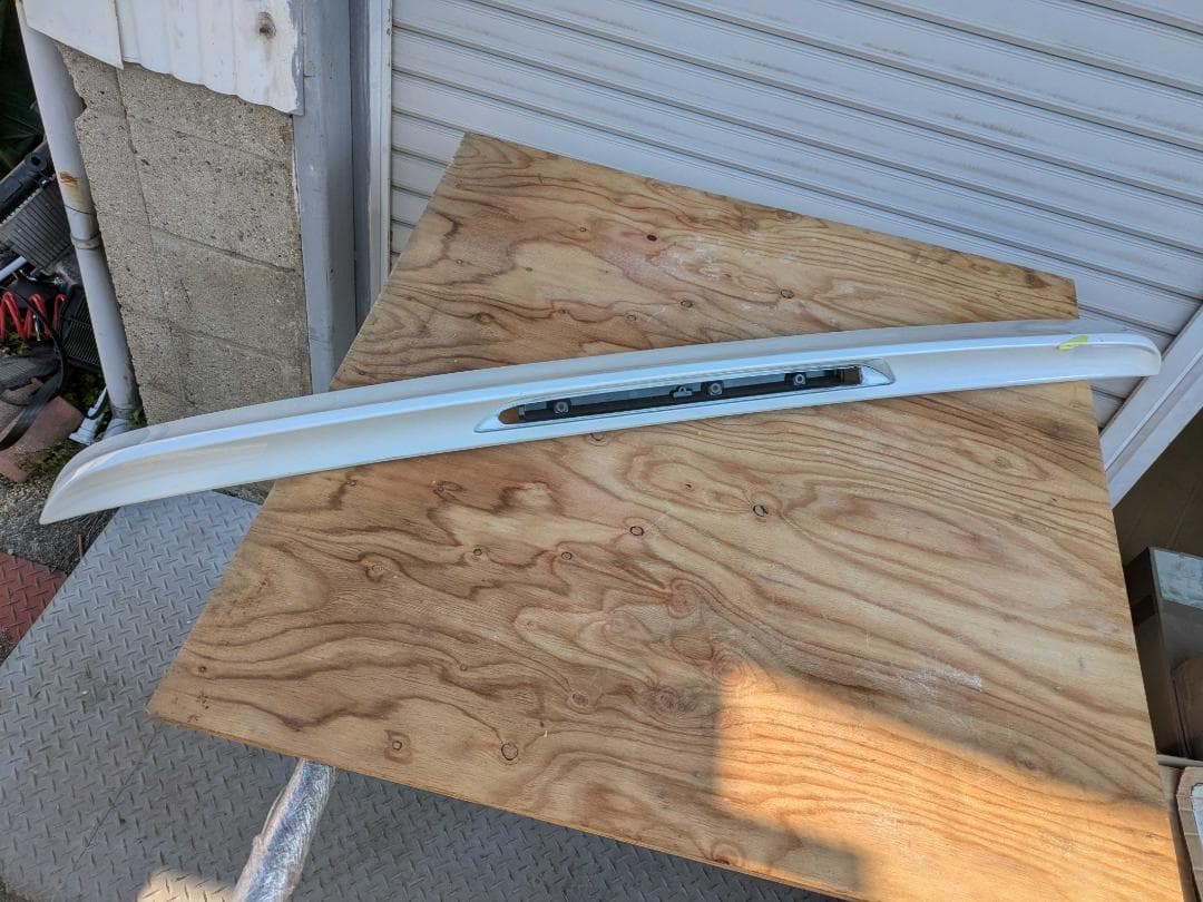 メルセデス ベンツ Vクラス W447　トランクスポイラー　リアウイング