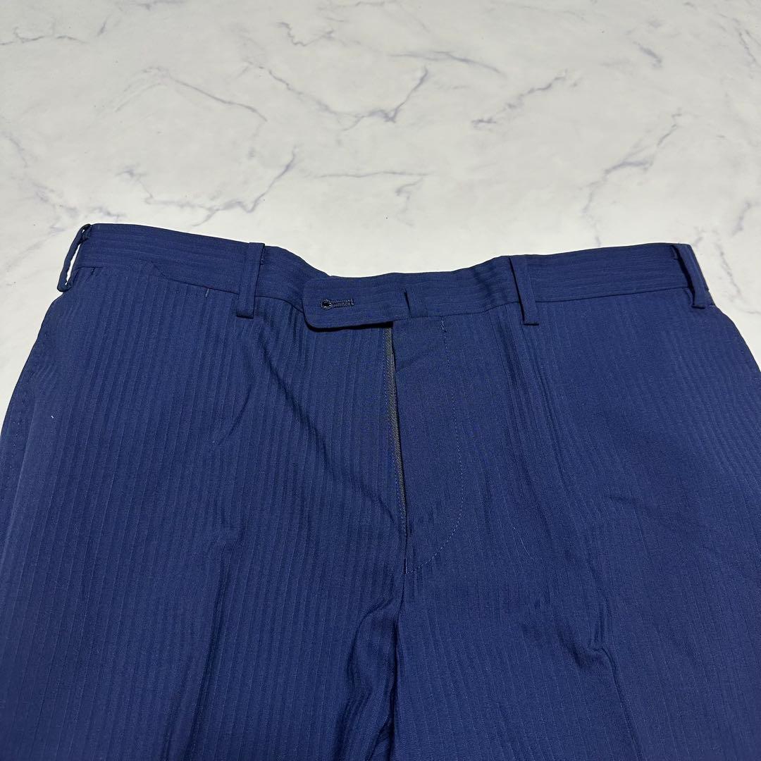 美品　ヒルトンHILTON ネイビースーツ　シャドーストライプ 明るめ　A7